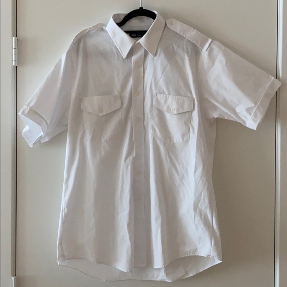 Van Heusen Short Sleeve Non-Iron Pilot Shirt - Picture 3 of 8